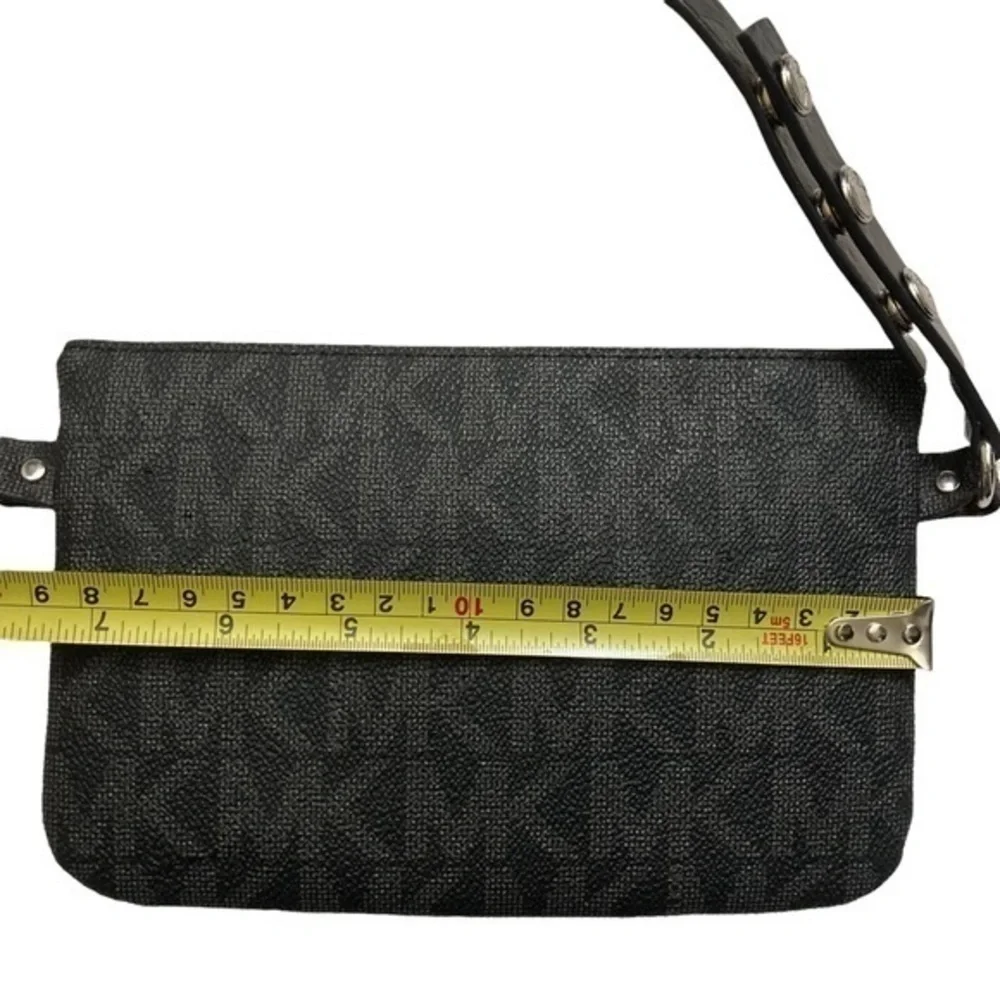Michael Kors belt bag signature mk gray black L